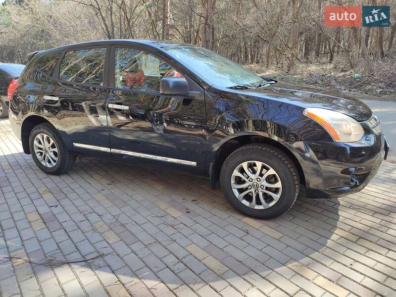 Внедорожник / Кроссовер Nissan Rogue 2012 в Бершади