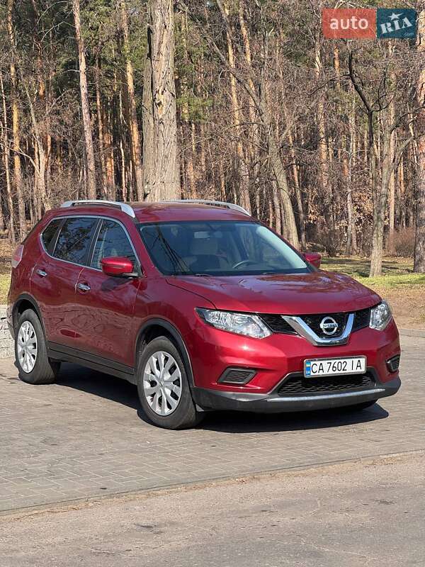 Внедорожник / Кроссовер Nissan Rogue 2016 в Черкассах