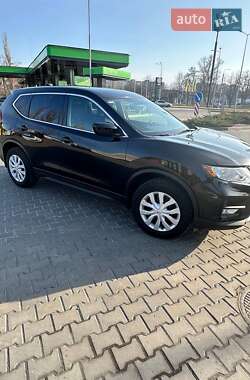 Позашляховик / Кросовер Nissan Rogue 2018 в 