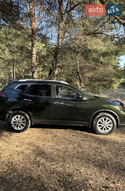Позашляховик / Кросовер Nissan Rogue 2019 в 