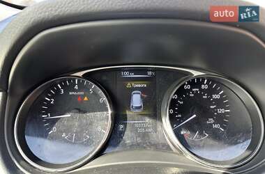 Внедорожник / Кроссовер Nissan Rogue 2015 в 