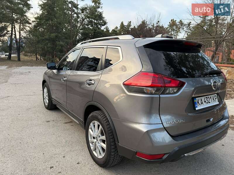 Позашляховик / Кросовер Nissan Rogue 2016 в Києві