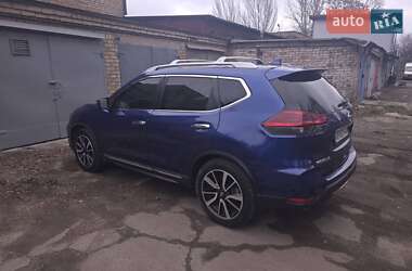Внедорожник / Кроссовер Nissan Rogue 2019 в 