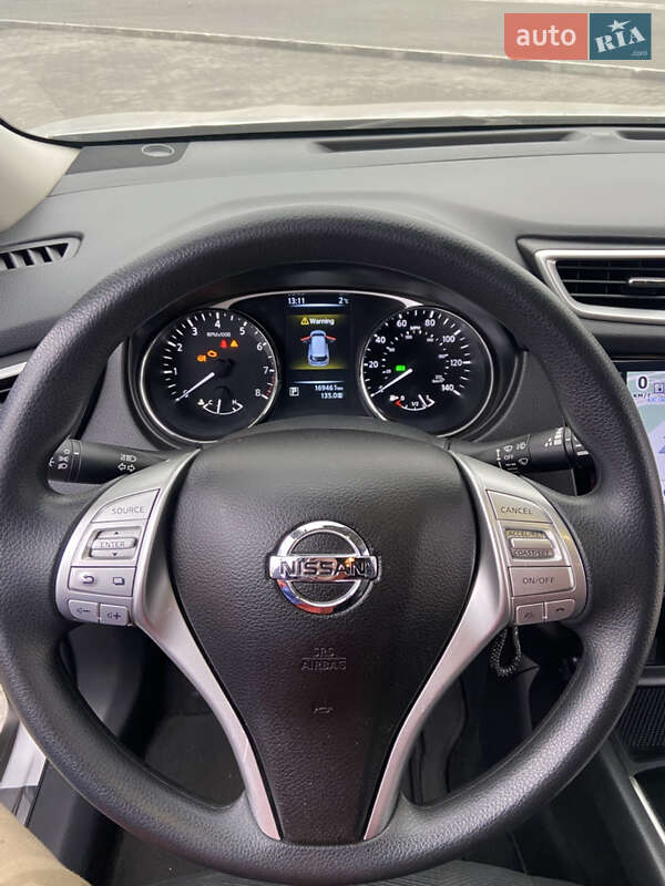Внедорожник / Кроссовер Nissan Rogue 2016 в Харькове