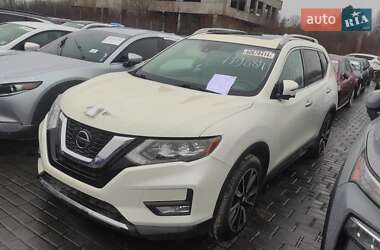 Внедорожник / Кроссовер Nissan Rogue 2020 в Львове