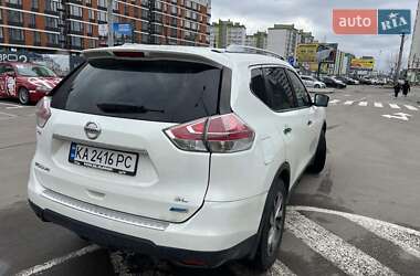 Внедорожник / Кроссовер Nissan Rogue 2014 в 