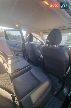 Внедорожник / Кроссовер Nissan Rogue 2017 в Чернигове