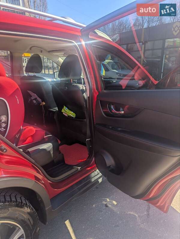 Внедорожник / Кроссовер Nissan Rogue 2017 в Житомире фото 10 Внедорожник / Кроссовер Nissan Rogue 2017 в Житомире