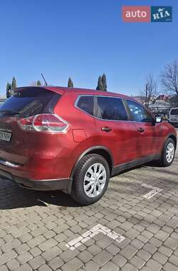 Внедорожник / Кроссовер Nissan Rogue 2016 в 