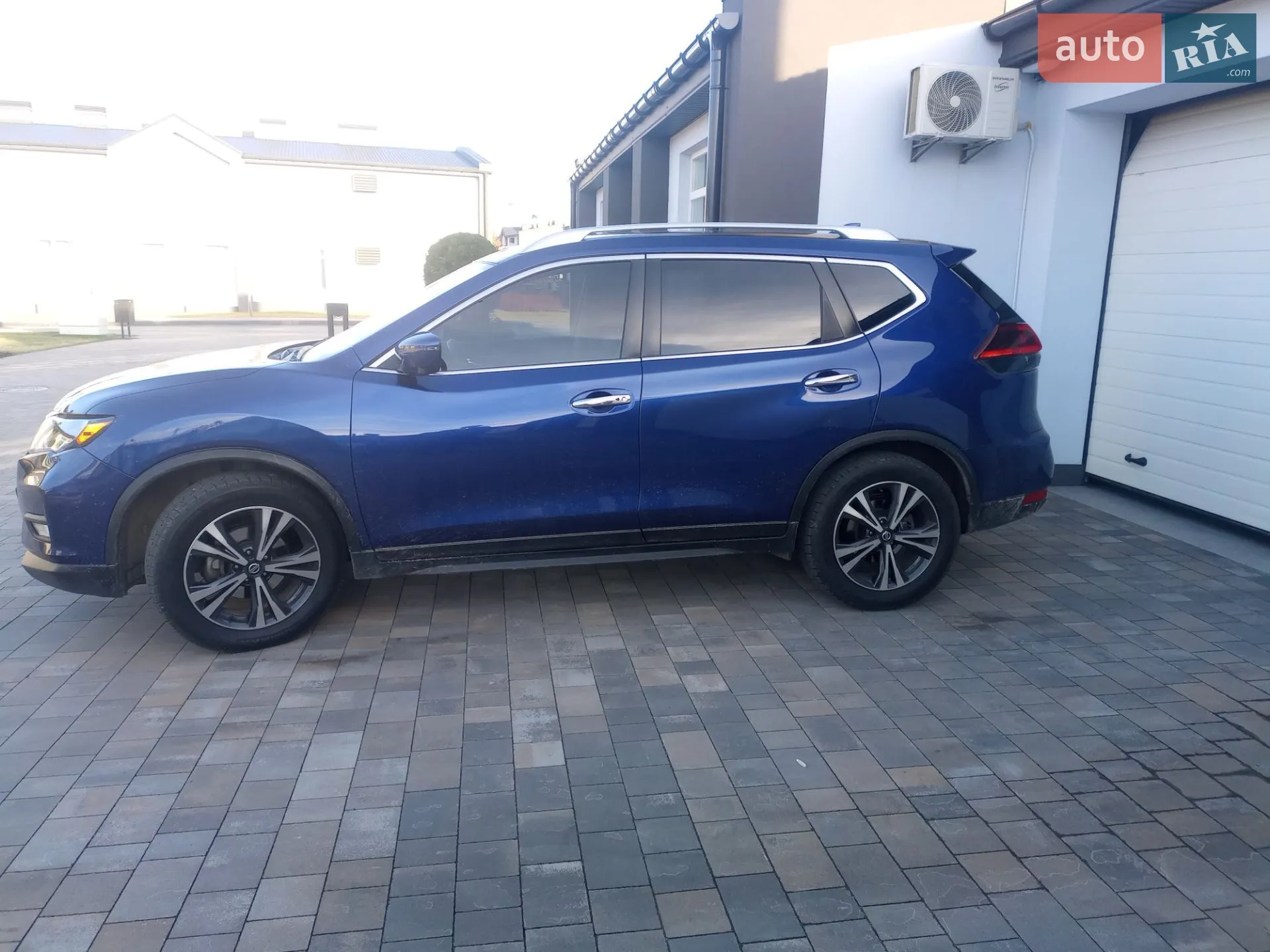 2019 Nissan Rogue - мініатюра 3