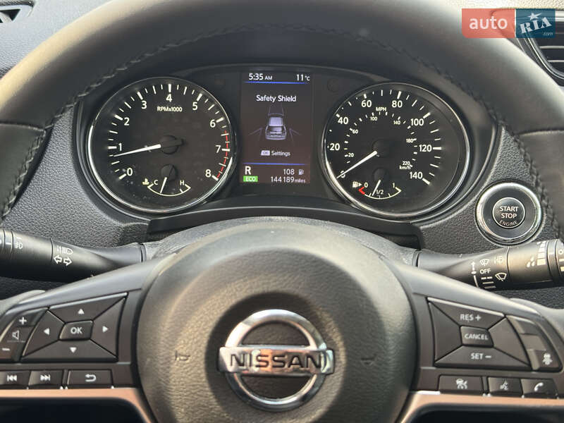 Позашляховик / Кросовер Nissan Rogue 2018 в Львові