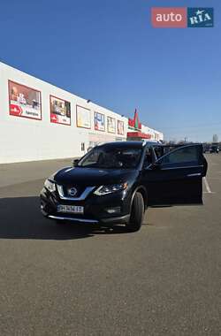 Позашляховик / Кросовер Nissan Rogue 2017 в 