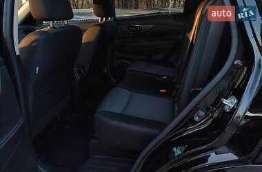 Внедорожник / Кроссовер Nissan Rogue 2020 в 