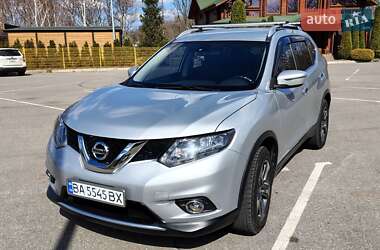 Внедорожник / Кроссовер Nissan Rogue 2016 в 
