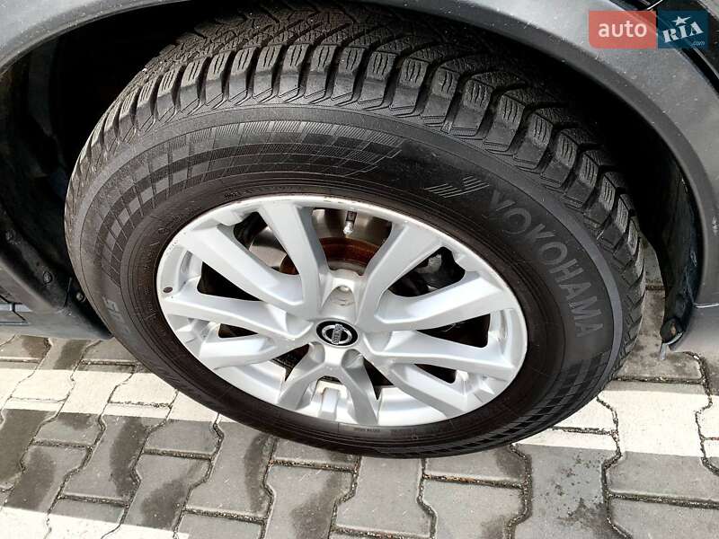 Внедорожник / Кроссовер Nissan Rogue 2017 в Одессе