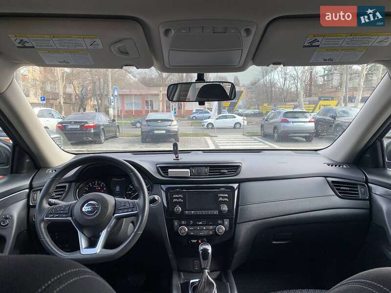 Внедорожник / Кроссовер Nissan Rogue 2017 в Одессе