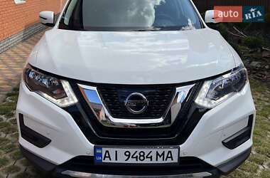 Внедорожник / Кроссовер Nissan Rogue 2018 в 