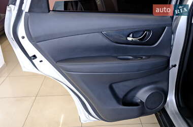 Внедорожник / Кроссовер Nissan Rogue 2020 в 