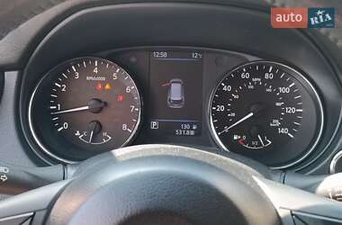 Внедорожник / Кроссовер Nissan Rogue 2018 в 
