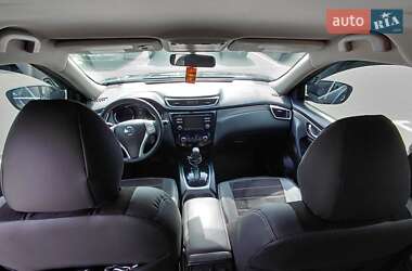 Внедорожник / Кроссовер Nissan Rogue 2016 в 