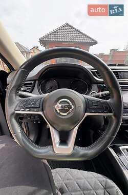 Позашляховик / Кросовер Nissan Rogue 2017 в 