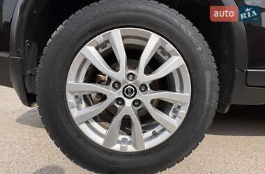 Позашляховик / Кросовер Nissan Rogue 2017 в 