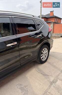 Позашляховик / Кросовер Nissan Rogue 2017 в 