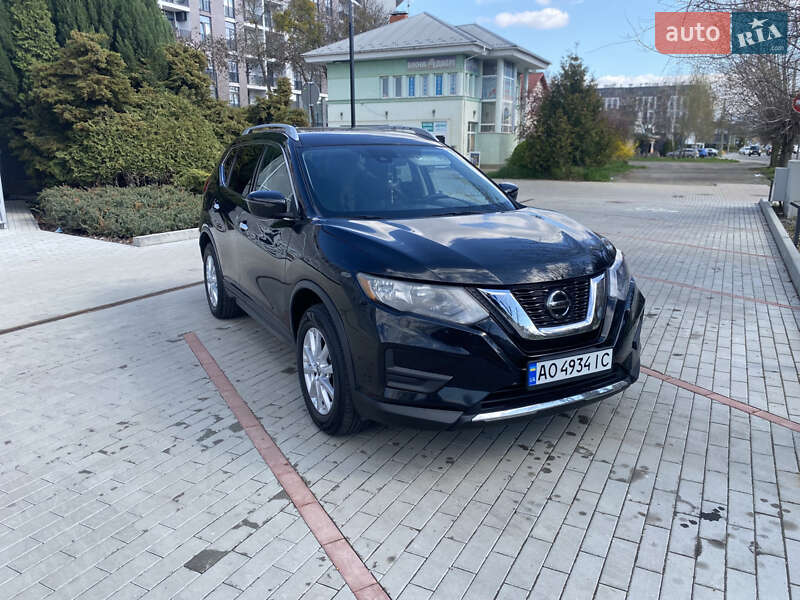 Позашляховик / Кросовер Nissan Rogue 2019 в Ужгороді