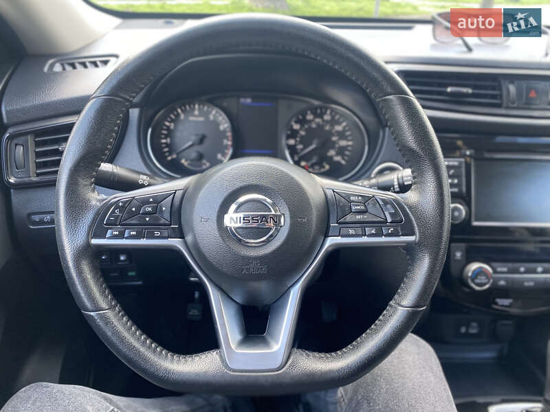 Позашляховик / Кросовер Nissan Rogue 2019 в Ужгороді