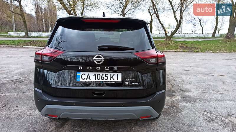 Позашляховик / Кросовер Nissan Rogue 2021 в Черкасах