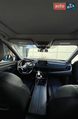 Позашляховик / Кросовер Nissan Rogue 2021 в 