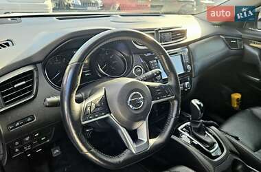 Внедорожник / Кроссовер Nissan Rogue 2017 в 