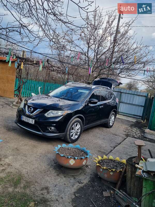 Позашляховик / Кросовер Nissan Rogue 2014 в Полтаві
