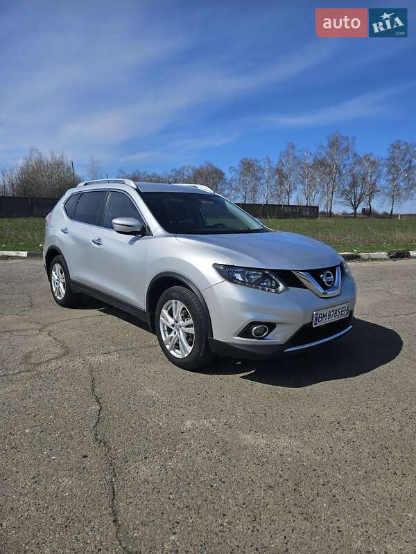 Позашляховик / Кросовер Nissan Rogue 2015 в 