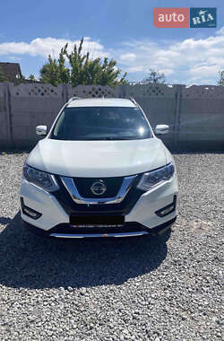 Внедорожник / Кроссовер Nissan Rogue 2017 в Днепре