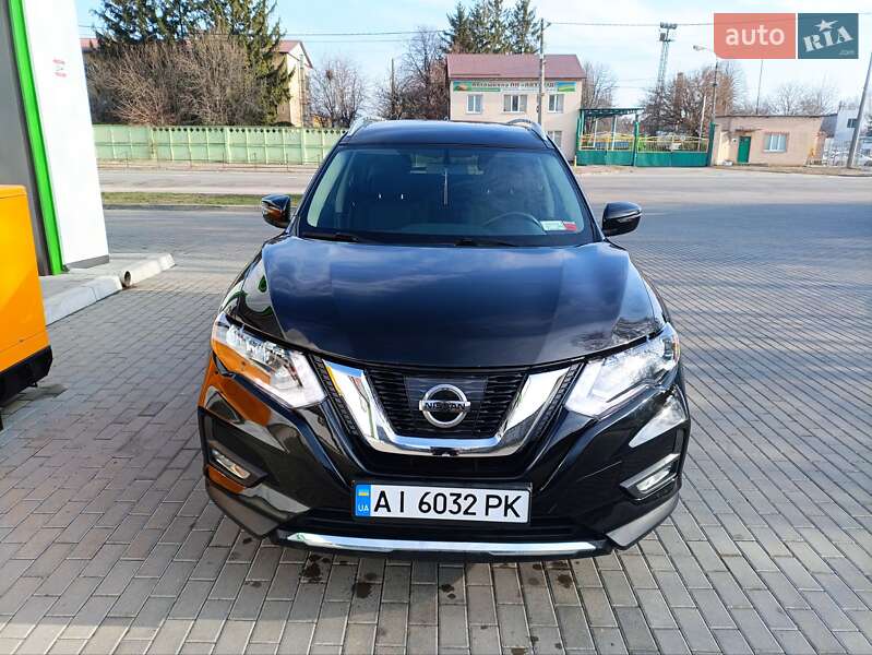 Внедорожник / Кроссовер Nissan Rogue 2017 в Белой Церкви