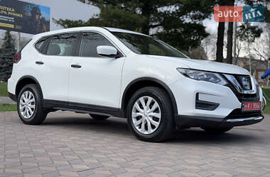 Позашляховик / Кросовер Nissan Rogue 2019 в 