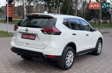 Позашляховик / Кросовер Nissan Rogue 2019 в 
