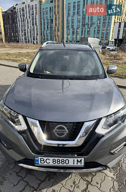 Внедорожник / Кроссовер Nissan Rogue 2017 в 