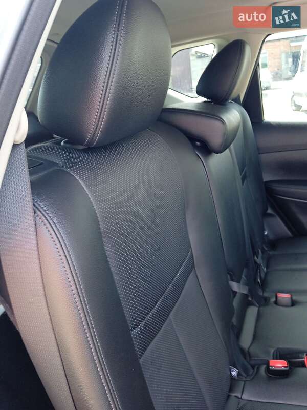 Позашляховик / Кросовер Nissan Rogue 2019 в Тернополі