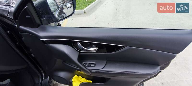 Внедорожник / Кроссовер Nissan Rogue 2019 в Кропивницком