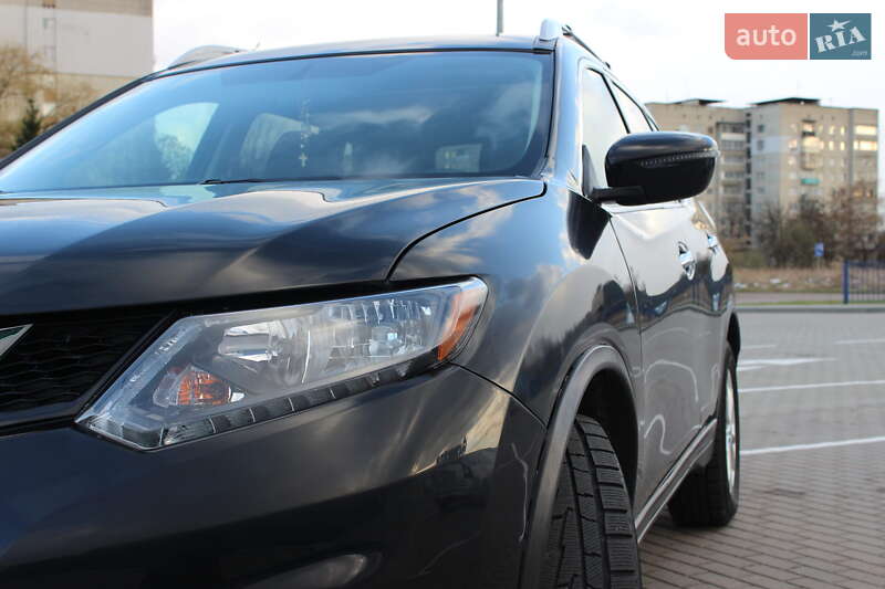 Позашляховик / Кросовер Nissan Rogue 2015 в Дрогобичі