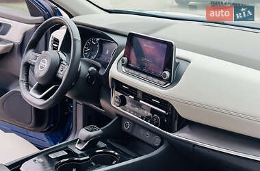 Позашляховик / Кросовер Nissan Rogue 2020 в 