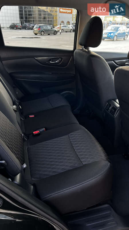 Внедорожник / Кроссовер Nissan Rogue 2018 в Ивано-Франковске