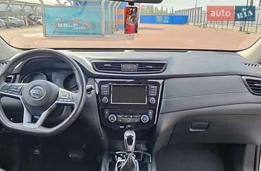 Внедорожник / Кроссовер Nissan Rogue 2019 в 