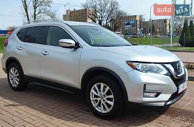 Внедорожник / Кроссовер Nissan Rogue 2019 в 