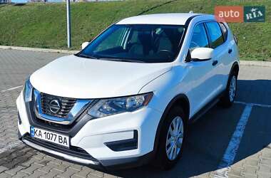 Внедорожник / Кроссовер Nissan Rogue 2017 в Киеве