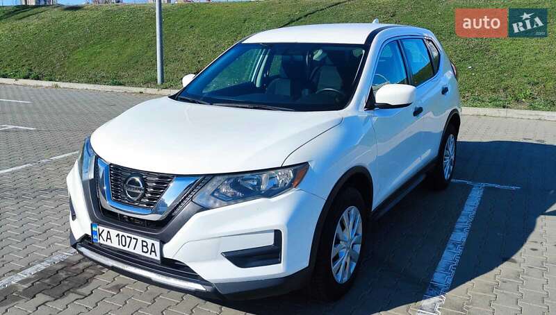 Позашляховик / Кросовер Nissan Rogue 2017 в Києві