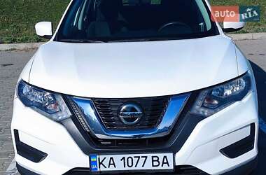 Внедорожник / Кроссовер Nissan Rogue 2017 в Киеве