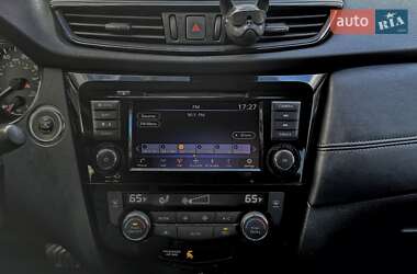 Внедорожник / Кроссовер Nissan Rogue 2017 в 